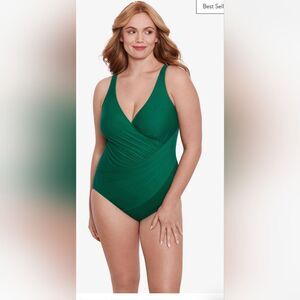 Miraclesuit Plus Size Oceanus One Piece NWOT Size 24W Malachite Green